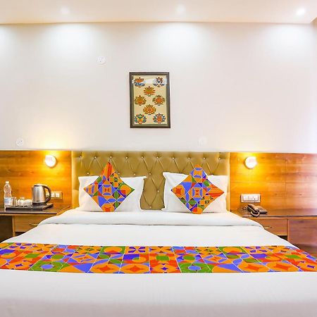 Fabhotel Outhills Manali  Exterior photo