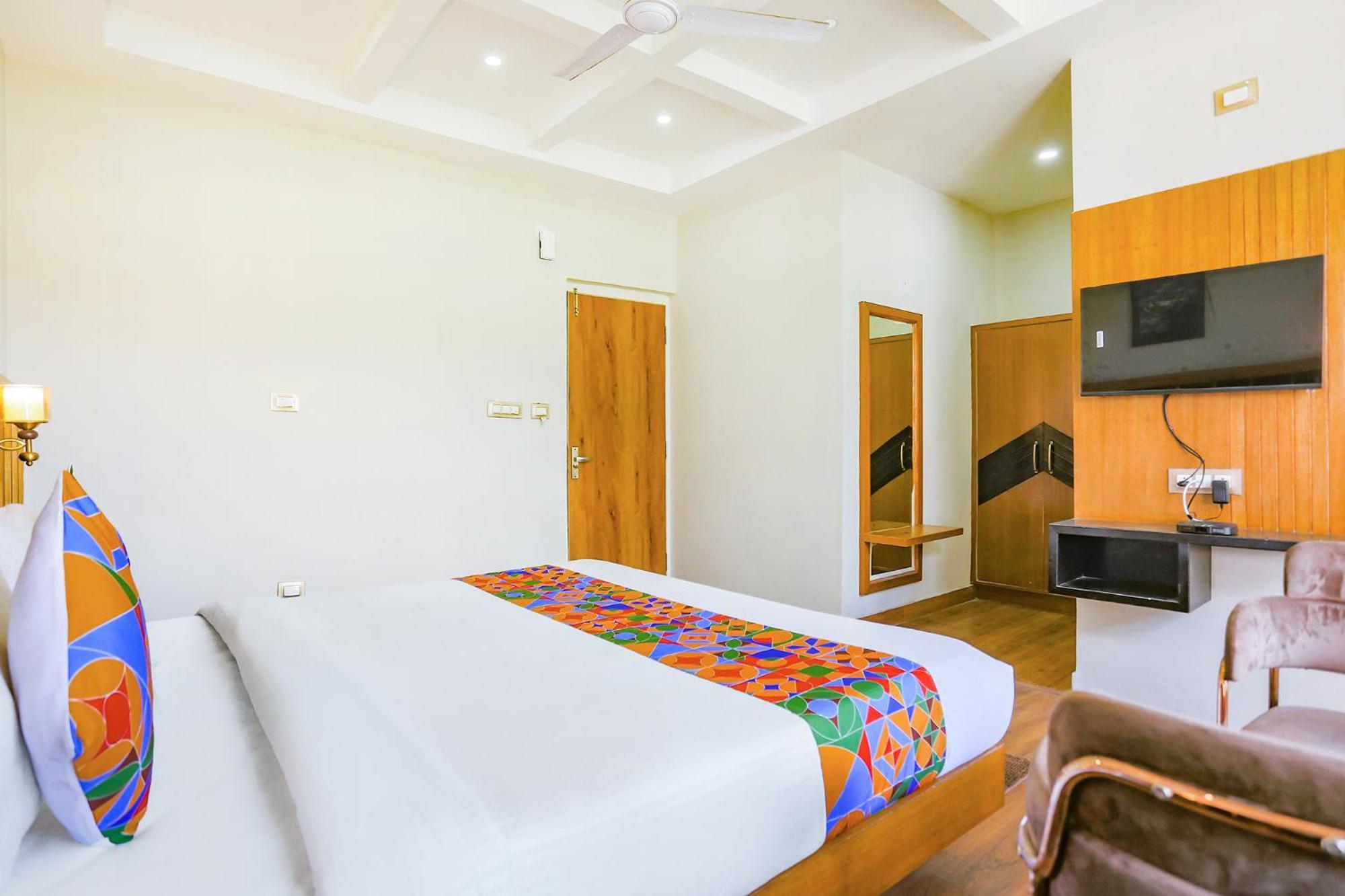Fabhotel Outhills Manali  Exterior photo